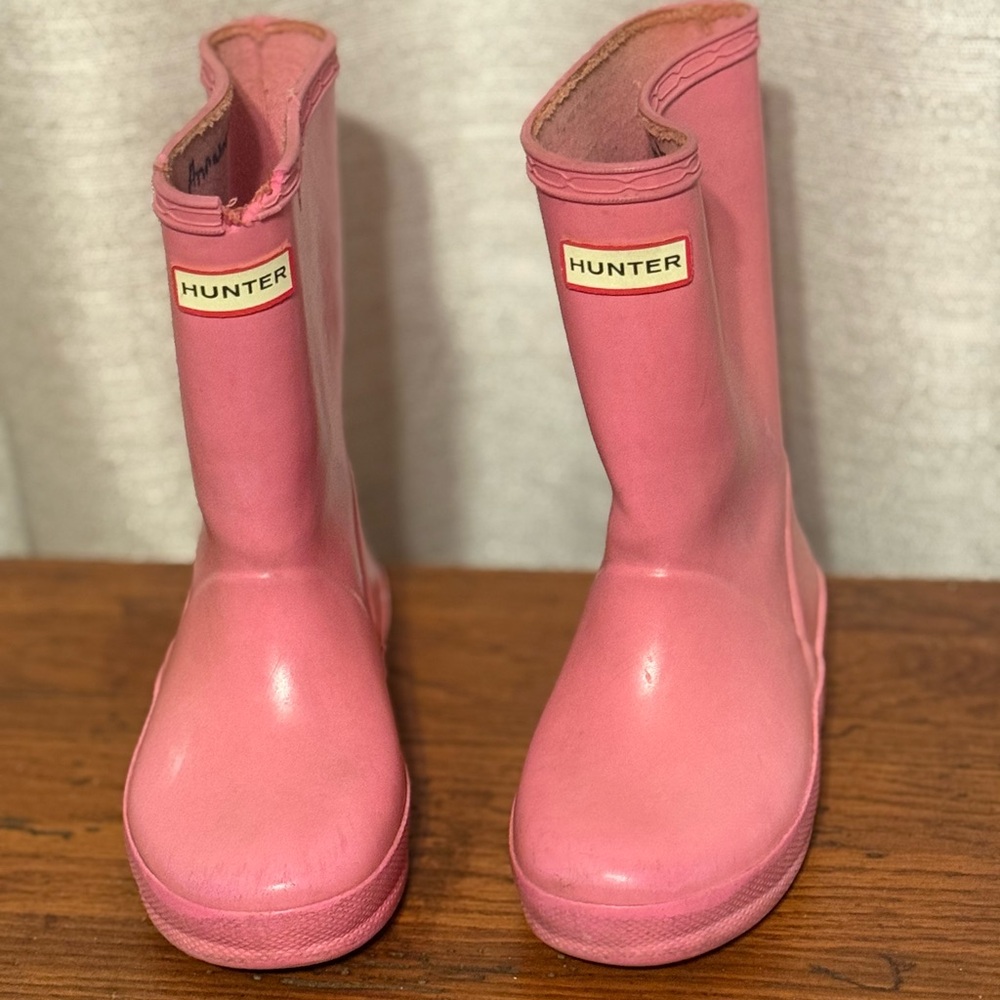 Hunter Vibrant Pink Waterproof Boots.  Well loved but good soles! Size 9